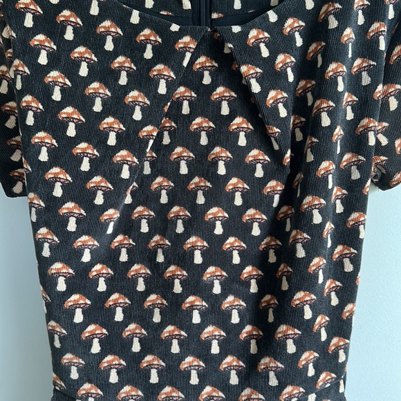 SM Wardrobe Mushroom Corduroy Mini Dress Toadstool Pockets Brown S/M - Picture 10 of 12